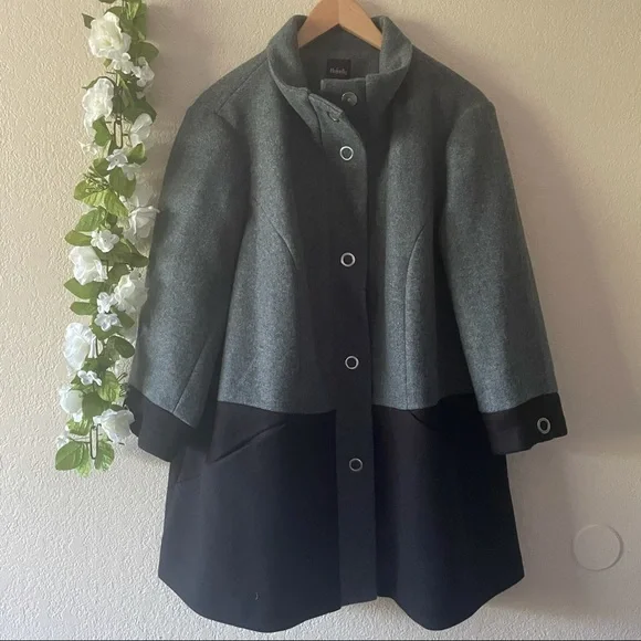 SOLD Rafaella Plus Size Black & Gray Color Block Outerwear Coat - Picture 6 of 9